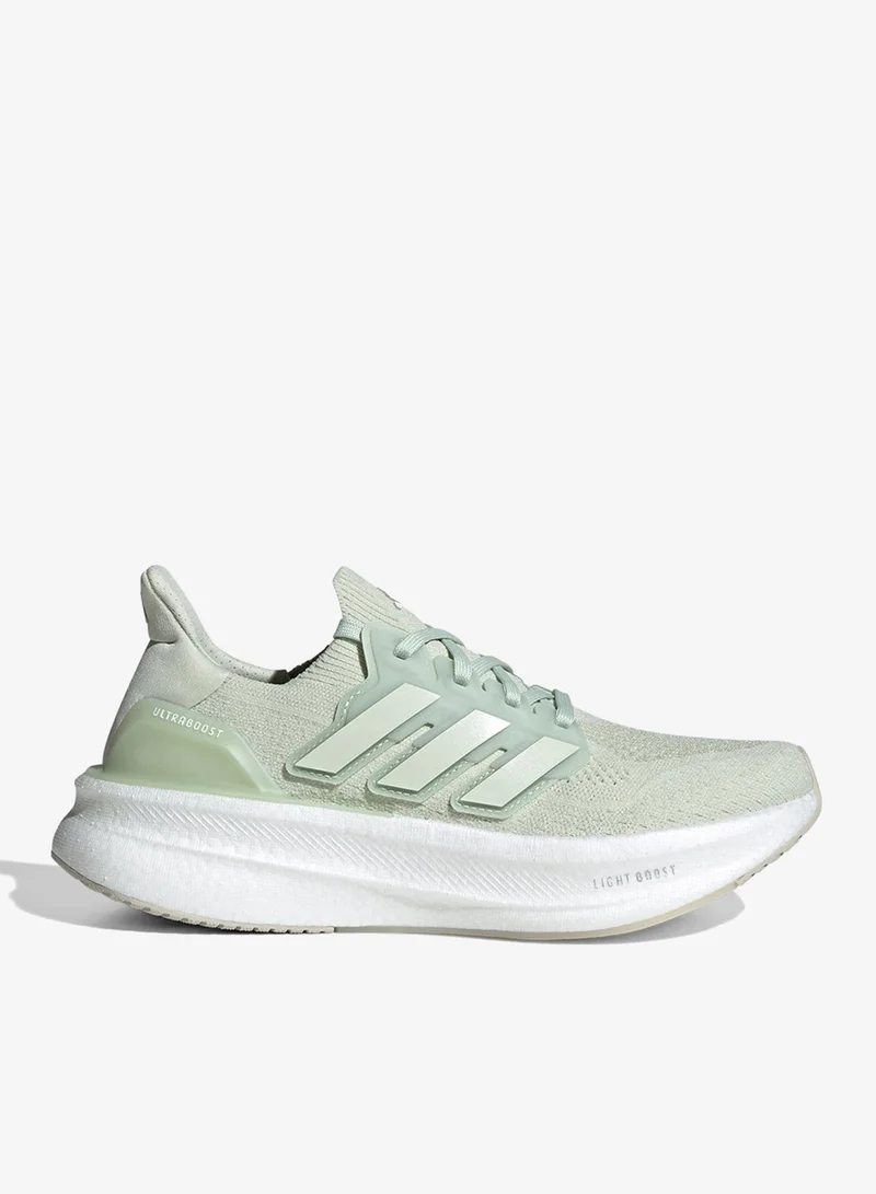 اديداس ألترابوست ٥ أحذية